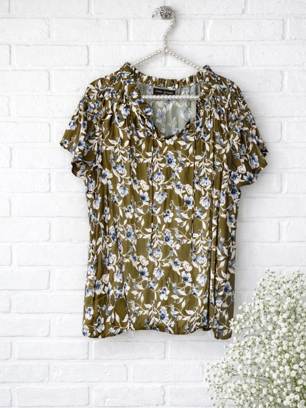Lane Bryant Olive Floral V-Neck Flutter Sleeve Blouse Size 14/16